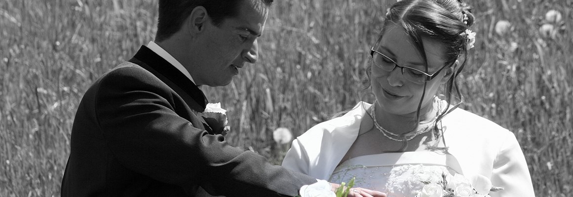 Hochzeitsfotograf: "ja" jetzt sind wir Mann und Frau
(c)2016 by Paparazzi-Tirol | mamaRazzi-foto - Paparazzi Tirol | MamaRazzi - Foto | Isabella Seidl Photography