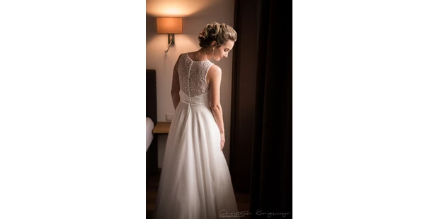 Hochzeitsfotos - Art des Shootings: Trash your Dress - Maria-Lanzendorf - Kingsize Pictures Christoph Königsmayr