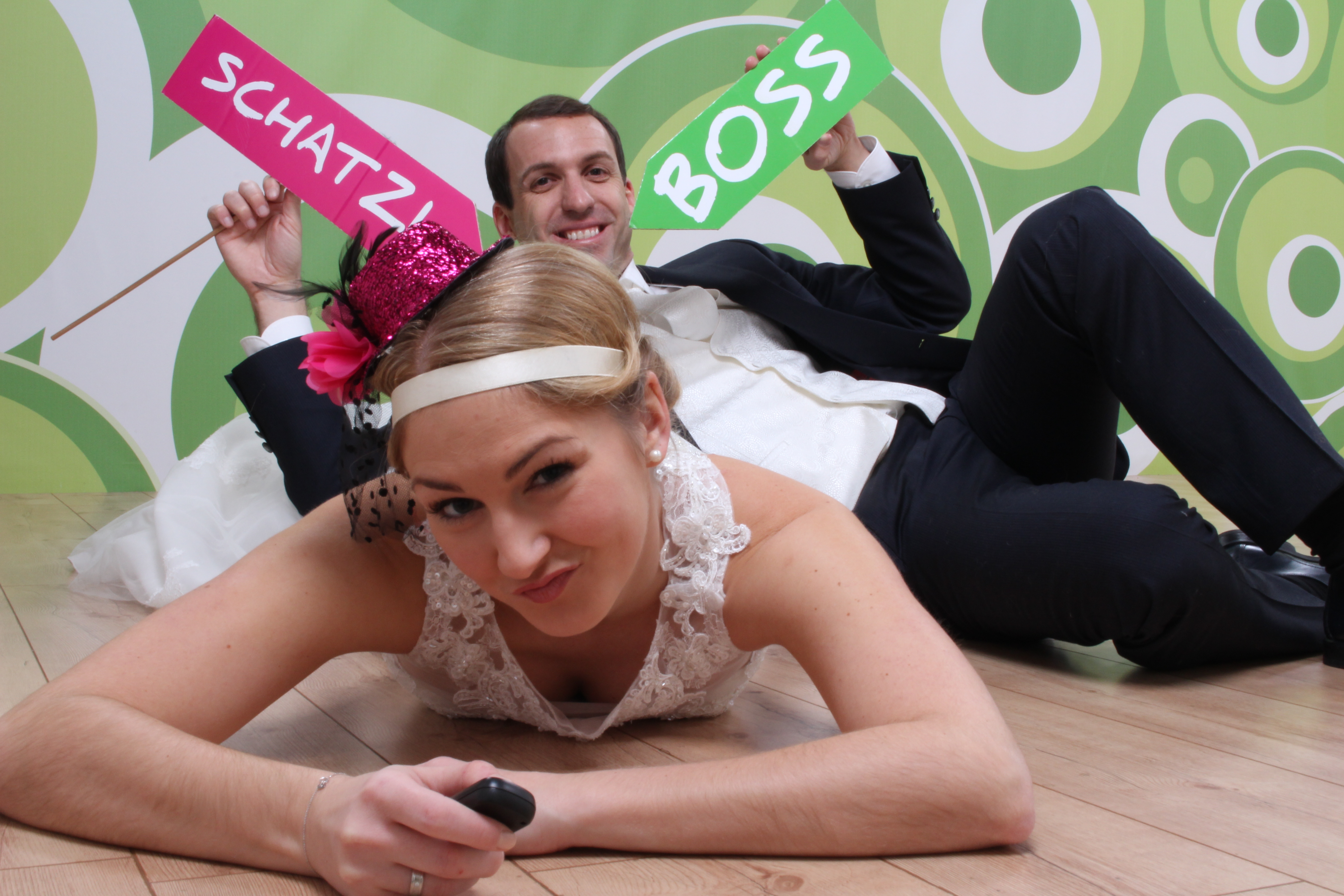 Hochzeitsfotos - Copyright und Rechte: Bilder kommerziell nutzbar - Oberösterreich - FUN-Shooting Selfmade-Fotostudio NEU-mit Greenbox bei Linz