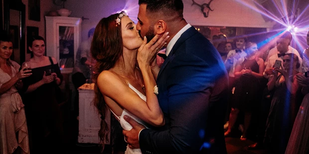 Hochzeitsfotos - Art des Shootings: Hochzeits Shooting - Marne - Wundervolle Hochzeit im La Dü - A LOVE above photography by Kevin Kurek