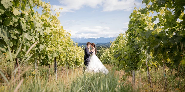 Hochzeitsfotos - Attnang-Puchheim - Mitten in den Weinreben - TrippelGUT Feldkirchen - Sandra Matanovic Hochzeitsfotografin Kärnten, Steiermark & Kroatien
