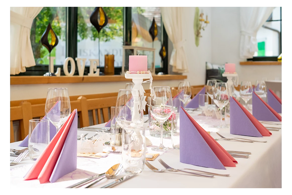 Hochzeitsfotograf: Landhochzeit in Niederösterreich - Multimedia Film & Photography