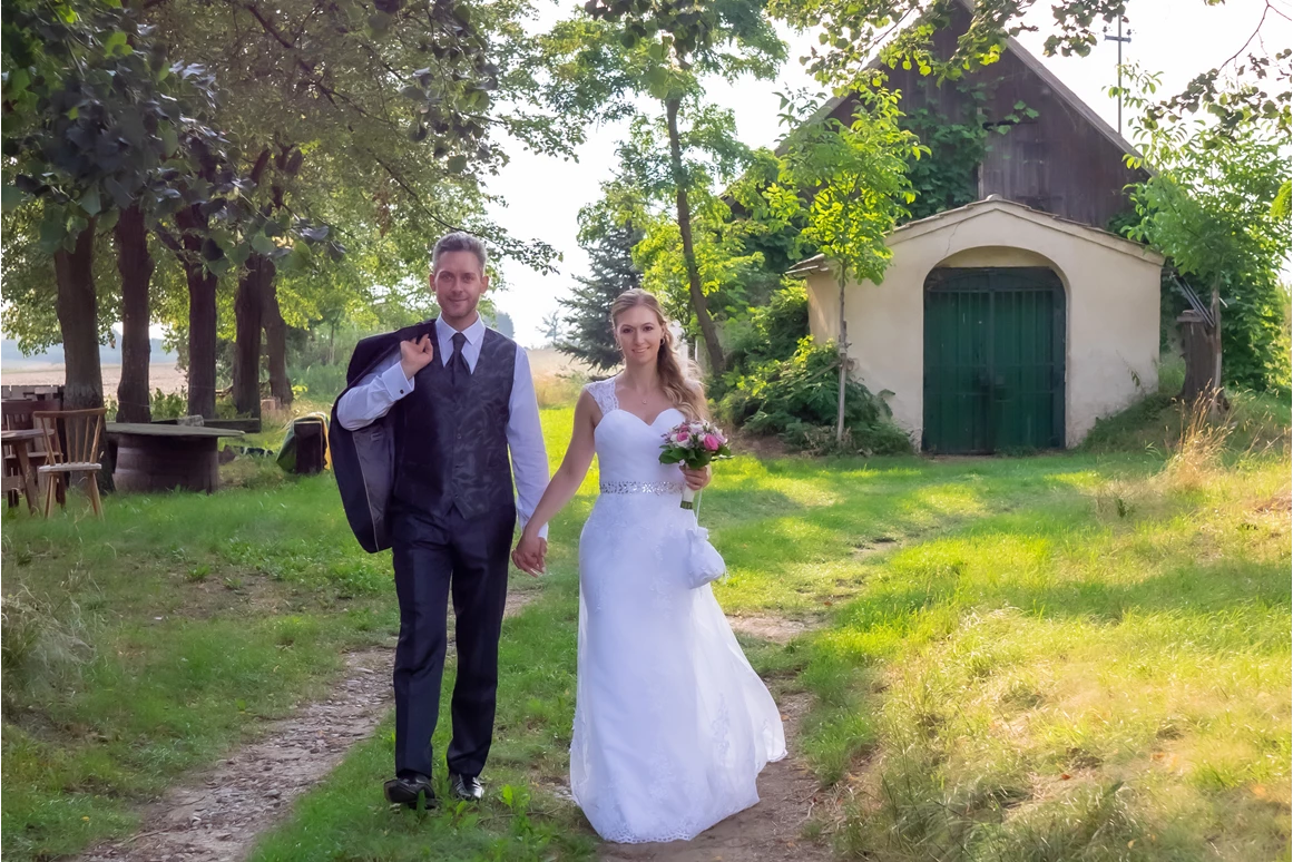 Hochzeitsfotograf: Landhochzeit in Niederösterreich - Multimedia Film & Photography