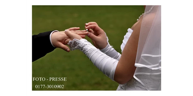 Hochzeitsfotos - Art des Shootings: Hochzeits Shooting - Kiel (Kreisfreie Stadt Kiel, Kreis Rendsburg-Eckernförde) - #hochzeitsfotograf# #Norddeutschland#
#foto-presse# - REINHARD BALZEREK