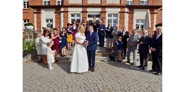 Hochzeitsfotos - Art des Shootings: Hochzeits Shooting - Kiel (Kreisfreie Stadt Kiel, Kreis Rendsburg-Eckernförde) - #hochzeit auf basthorst#
#feier#
#foto-presse# - REINHARD BALZEREK
