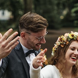 Hochzeitsfotograf: lachendes Brautpaar - Lars Boob