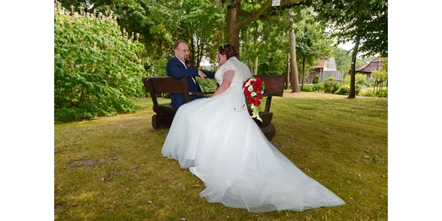 Hochzeitsfotos - Art des Shootings: Hochzeits Shooting - Kiel (Kreisfreie Stadt Kiel, Kreis Rendsburg-Eckernförde) - FOTO-PRESSE-BALZEREK#
Norddeutschland#
 - REINHARD BALZEREK
