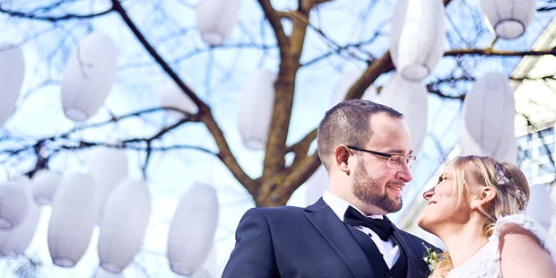 Hochzeitsfotos - Spalt - Braut, Bräutigam und Ballons Fotograf Ulm fotografulm.com - Fotograf Ulm