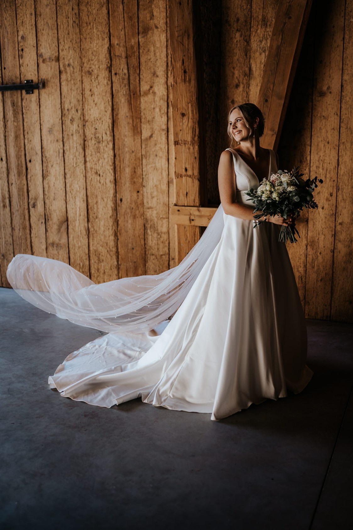 Hochzeitsfotograf: Heiraten am Oberbauergut in Leonding Oberösterreich - Brautportrait - Kosia Photography