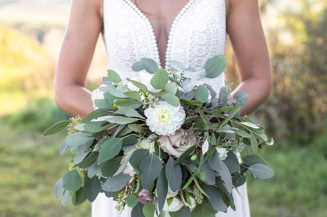 Hochzeitsfotograf: Cooler Eucalyptusbrautstrauß - Monika Wittmann Photography