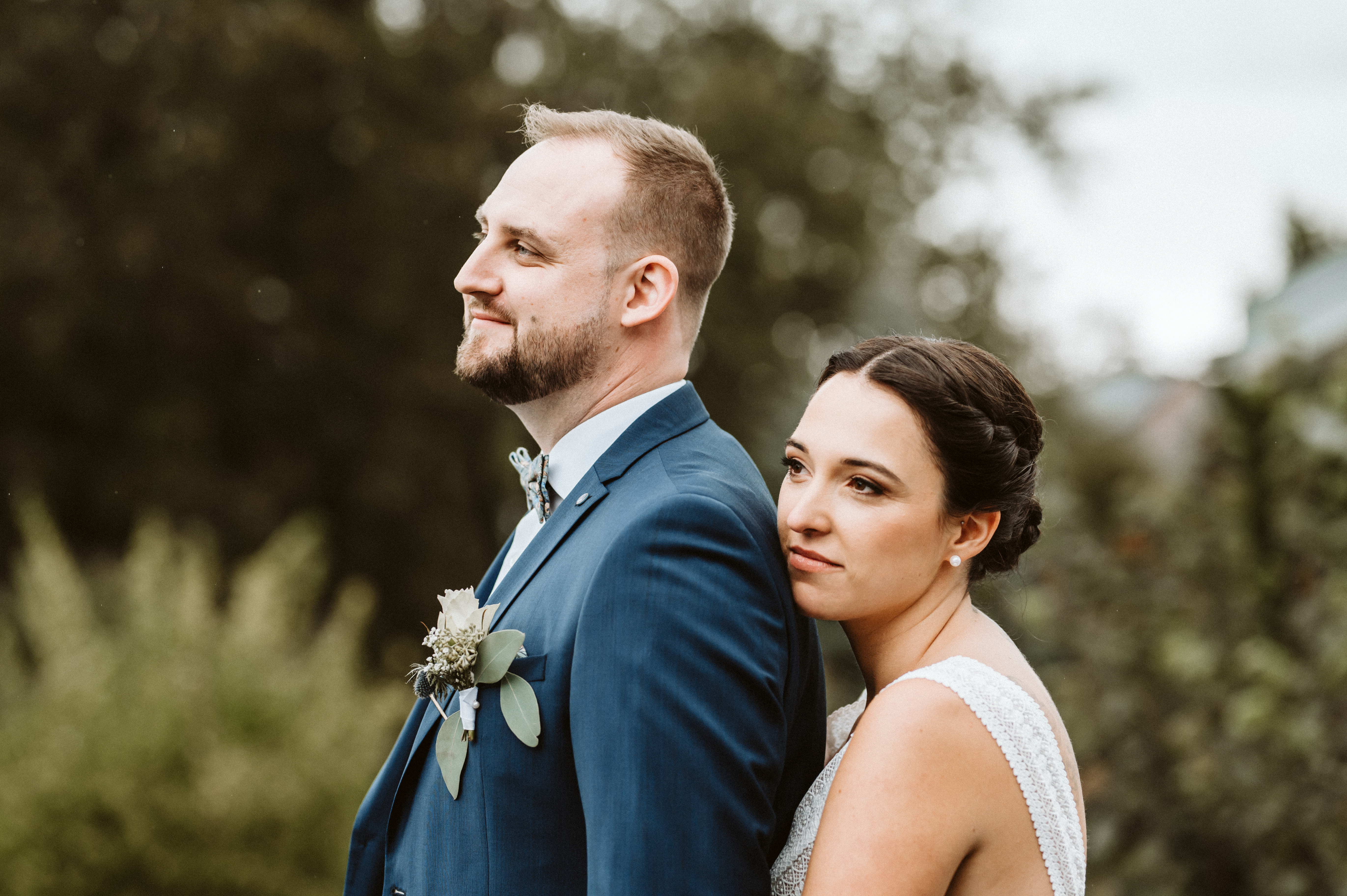 Hochzeitsfotograf: Brautpaarshooting im Garten - Ruth Barthold 