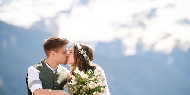 Hochzeitsfotos - Art des Shootings: Hochzeits Shooting - Appenzell - Trachtenhochzeit - Ruth Barthold