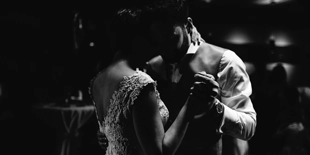 Hochzeitsfotos - Kelsterbach - First Dance Wedding Couple Ingelheim Weingut Wasem Alexander Sinner - Alexander Sinner
