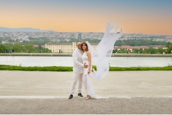 Hochzeitsfotograf: Schönes Open Air im Schloss Schönbrunn - TomaFot Wedding Story