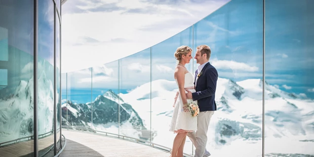 Hochzeitsfotos - Art des Shootings: Hochzeits Shooting - Appenzell - Hochzeits- und Porträtfotos mit viel Gefühl und Esprit...  - Bernhard Stelzl Photography