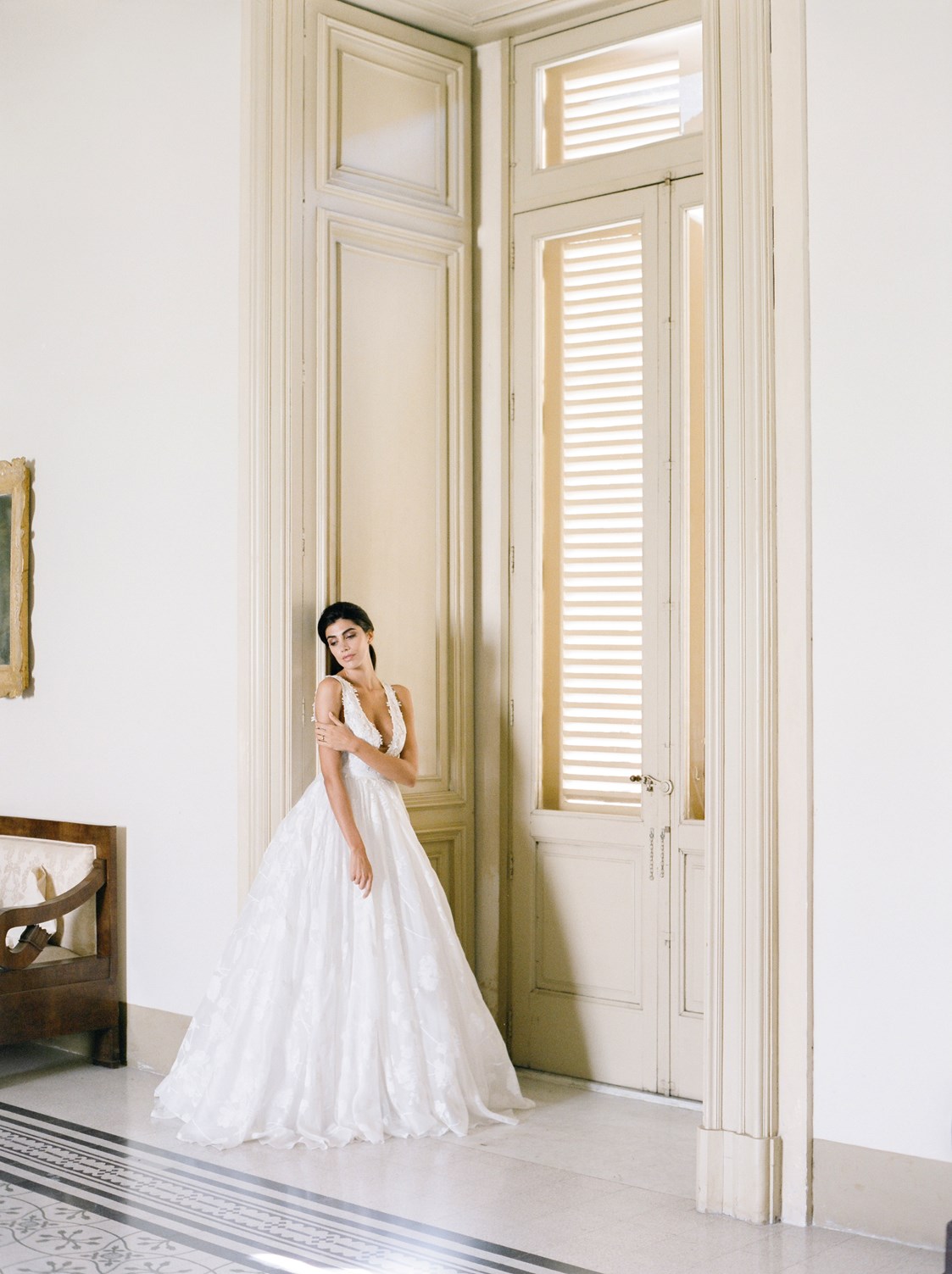 Hochzeitsfotograf: Brautshooting in einem Palazzo - Melanie Nedelko - timeless storytelling