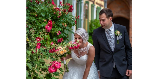 Hochzeitsfotos - Fotobox mit Zubehör - Wietze - Fotograf Stralsund, Fotograf Hochzeit, Fotograf gesucht, günstiger Hochzeitsfotograf  - Hochzeitsfotograf Karl-Heinz Fischer