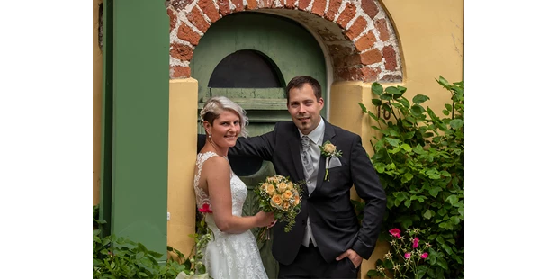Hochzeitsfotos - Fotobox mit Zubehör - Wietze - Fotograf Stralsund, Fotograf Hochzeit, Fotograf gesucht, günstiger Hochzeitsfotograf  - Hochzeitsfotograf Karl-Heinz Fischer