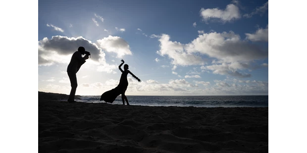 Hochzeitsfotos - Art des Shootings: Trash your Dress - Maria-Lanzendorf - Susana & Ronald - Shot with love - Hochzeitsfotografie