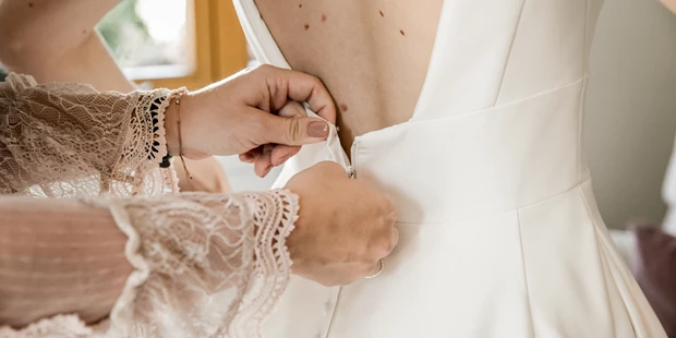 Hochzeitsfotos - Art des Shootings: Trash your Dress - Maria-Lanzendorf - Tina Vega-Wilson