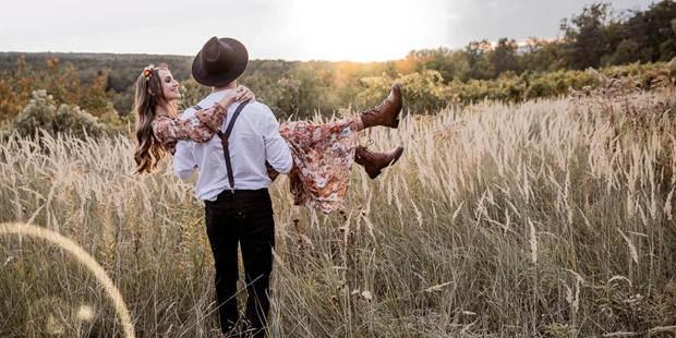 Hochzeitsfotos - Art des Shootings: Trash your Dress - Maria-Lanzendorf - Tina Vega-Wilson