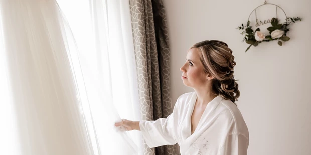 Hochzeitsfotos - Art des Shootings: Trash your Dress - Maria-Lanzendorf - Tina Vega-Wilson