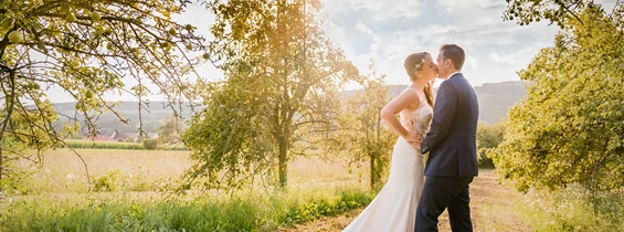 Hochzeitsfotograf: Hochzeitsfotograf Burgenland, Hochzeitsfotograf Steiermark, Hochzeitsfotograf Kärnten, Hochzeitsfotograf Niederösterreich, Hochzeitsfotograf Wien, Hochzeitsfotograf Eisenstadt, Hochzeitsfotograf Rust, Hochzeitsfotograf Mattersburg, Hochzeitsfotograf Graz, Hochzeitsfotograf Gamlitz, Hochzeitsfotograf Südsteiermark, Hochzeitsfotograf Klagenfurt, Hochzeitsfotograf Lavanttal Wolfsberg, Hochzeitsfotograf Mallorca, Hochzeitsfotograf Österreich, Hochzeitsreportage, Fotograf für Hochzeiten, Wedding Photographer Austria. Photo Booth, Fotobox, Hochzeitsvideo, Hochzeitsfotos - Golden Elephant - Hochzeitsfotografie