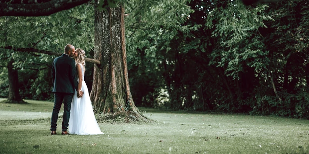 Hochzeitsfotos - Art des Shootings: Trash your Dress - Maria-Lanzendorf - Bild Macherei