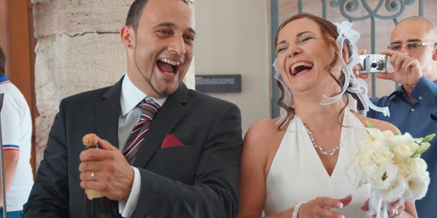 Hochzeitsfotos - Fotostudio - Bern-Stadt - Auch die Hochzeit begleite ich den ganzen Tag und halte die besonderen Momente fest.  - Verena Wehrle
