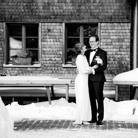 Hochzeitsfotograf: Ob im Winter oder im Sommer - ich bin immer gerne dabei.  - Verena Wehrle