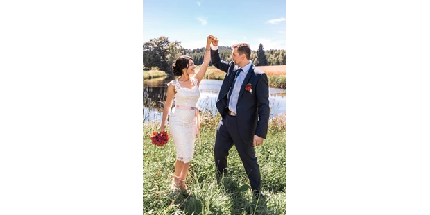 Hochzeitsfotos - Art des Shootings: Trash your Dress - Maria-Lanzendorf - Sophisticated Wedding Pictures