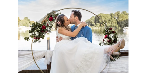 Hochzeitsfotos - Art des Shootings: Trash your Dress - Maria-Lanzendorf - Sophisticated Wedding Pictures
