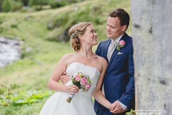 Hochzeitsfotograf: LOVELY MOMENTS - Brautpaar-Shooting am Stallersattel im wunderschönen Osttirol - Christoph Vögele Fotografie