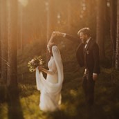 Hochzeitsfotograf - Schweizer Elopement in den Bergen. Wunderschönes Abendlicht mit Rahel & Nathan. - Sulamit Eschmann