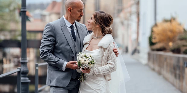 Hochzeitsfotos - Copyright und Rechte: Bilder auf Social Media erlaubt - Deisenhausen - Elena Schmidt