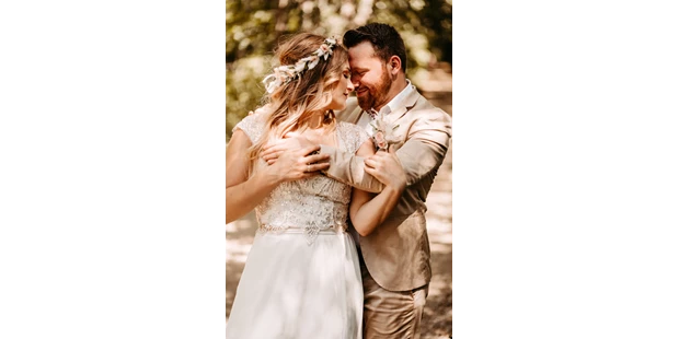 Hochzeitsfotos - Copyright und Rechte: Bilder auf Social Media erlaubt - Bezirk Bruck a. d. Leitha - Purelovestories photography VOGT