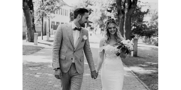 Hochzeitsfotos - Copyright und Rechte: Bilder auf Social Media erlaubt - Bezirk Bruck a. d. Leitha - Purelovestories photography VOGT