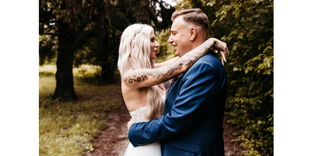 Hochzeitsfotos - Copyright und Rechte: Bilder auf Social Media erlaubt - Bezirk Bruck a. d. Leitha - Purelovestories photography VOGT