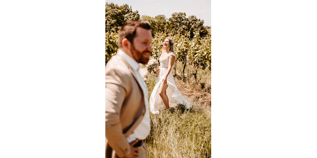 Hochzeitsfotos - Copyright und Rechte: Bilder auf Social Media erlaubt - Bezirk Bruck a. d. Leitha - Purelovestories photography VOGT