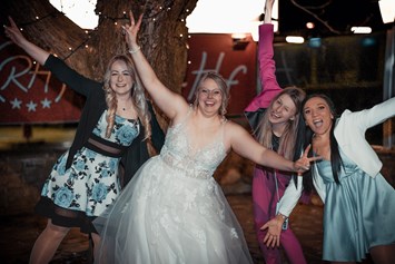Hochzeitsfotograf: Ja, was soll man dazu noch sagen? Sie hatten alle definitiv sehr viel Spaß - Sabrina Hohn