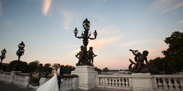 Hochzeitsfotos - Art des Shootings: Trash your Dress - Maria-Lanzendorf - Ideal Foto