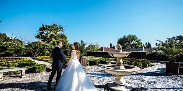 Hochzeitsfotos - Art des Shootings: Trash your Dress - Maria-Lanzendorf - Ideal Foto