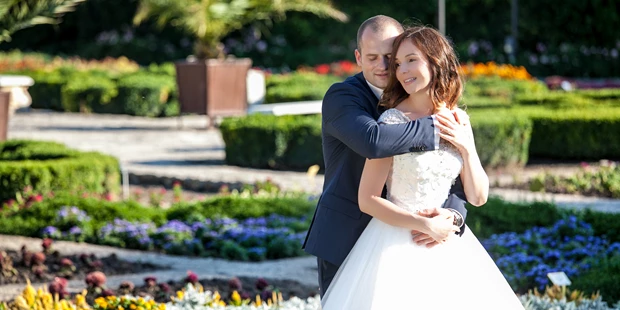 Hochzeitsfotos - Art des Shootings: Trash your Dress - Maria-Lanzendorf - Ideal Foto