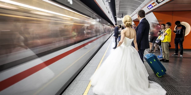 Hochzeitsfotos - Art des Shootings: Trash your Dress - Maria-Lanzendorf - Ideal Foto