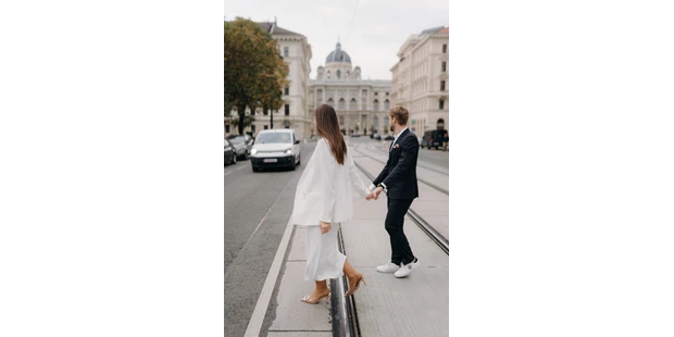 Hochzeitsfotos - Art des Shootings: Prewedding Shooting - Kittsee - Verlobungsshooting in Wien. - Clara Buchberger