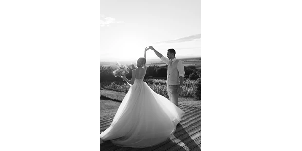 Hochzeitsfotos - Art des Shootings: Prewedding Shooting - Kittsee - Hochzeit am Hannersberg, Burgenland. - Clara Buchberger