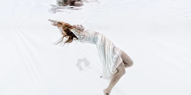 Hochzeitsfotos - Fotostudio - Naumburg (Burgenlandkreis) - Einzelshooting Braut - ST.ERN Photography
