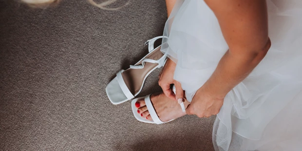 Hochzeitsfotos - Art des Shootings: Hochzeits Shooting - Appenzell - Getting Ready Braut - Sophia Eerden