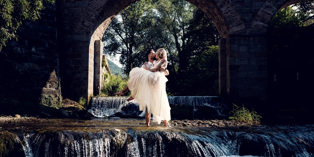 Hochzeitsfotos - Art des Shootings: Prewedding Shooting - Gumpoldskirchen - In Frame