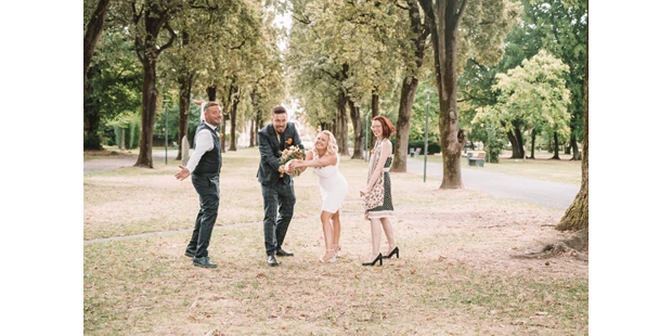 Hochzeitsfotos - Art des Shootings: Trash your Dress - Maria-Lanzendorf - Hochzeitsfotograf Graz Wien - Hochzeifotograf N&T